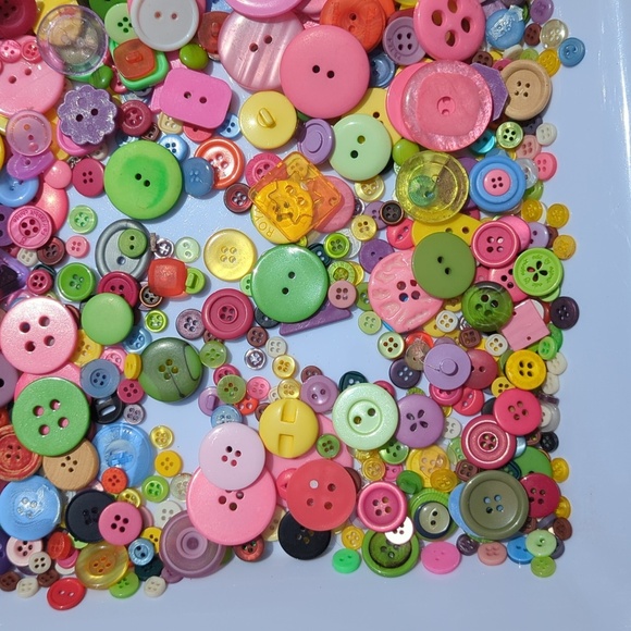 Craft Buttons - Picture 4 of 5